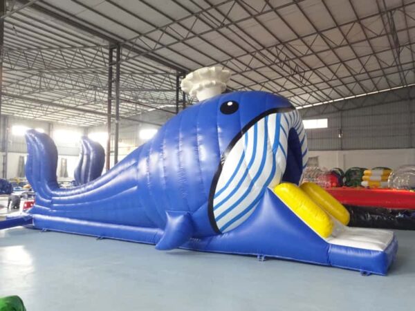 Inflatable Obstacle-Ballena Acuatico