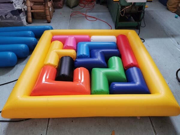 Inflatable Puzzle Games for Team