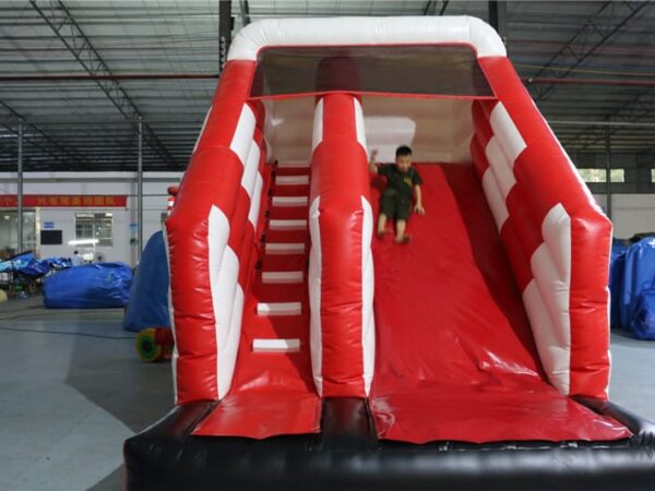 Slider Inflatable Commercial Inflatable Cliff Jumping