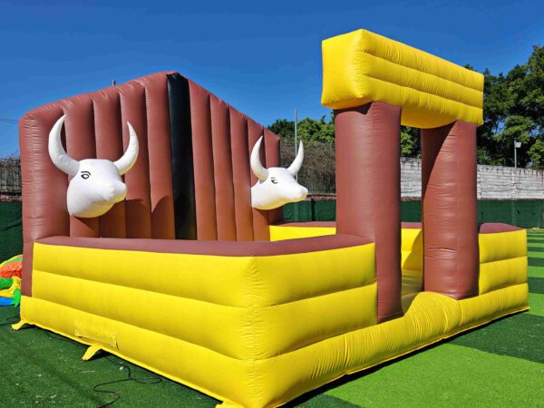 Inflatable Mechanical Bull Riding Arena Commercial Inflatable Bull Mattress
